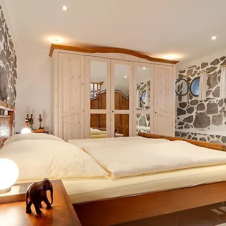 Historische Seelotsenstation 公寓 萨斯尼茨