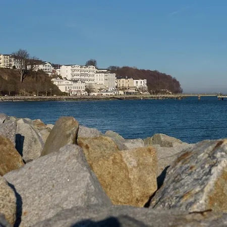 Historische Seelotsenstation Lägenhet Sassnitz